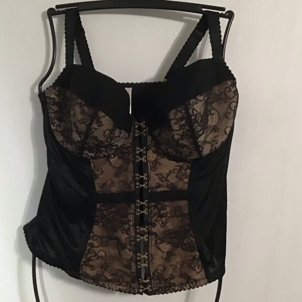 Lace and stain corset black n gold 22/24